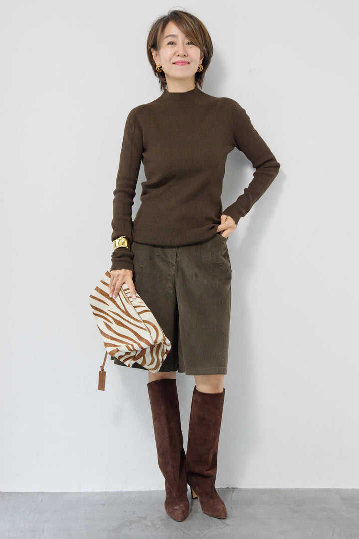 レイヤードタートルニット＋ケープトップ