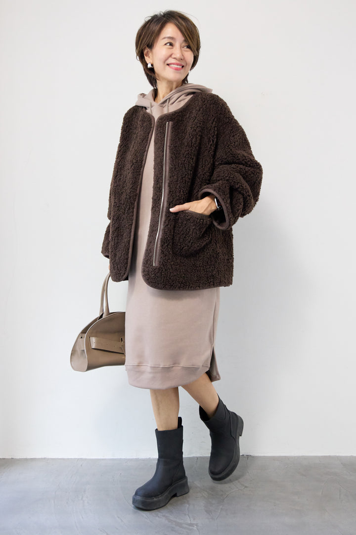 リバーシブルボアコート