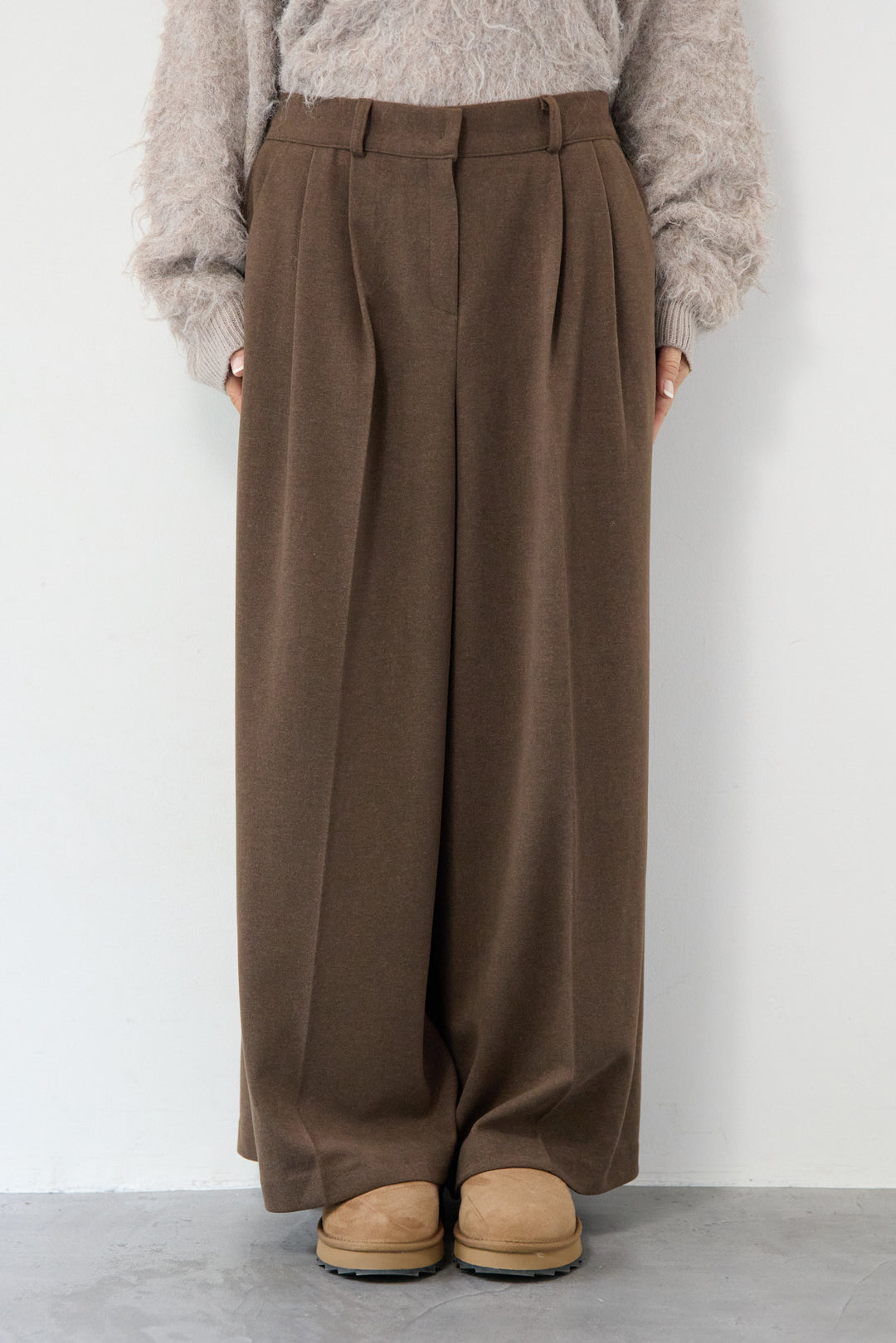 メルトンタックワイドパンツ