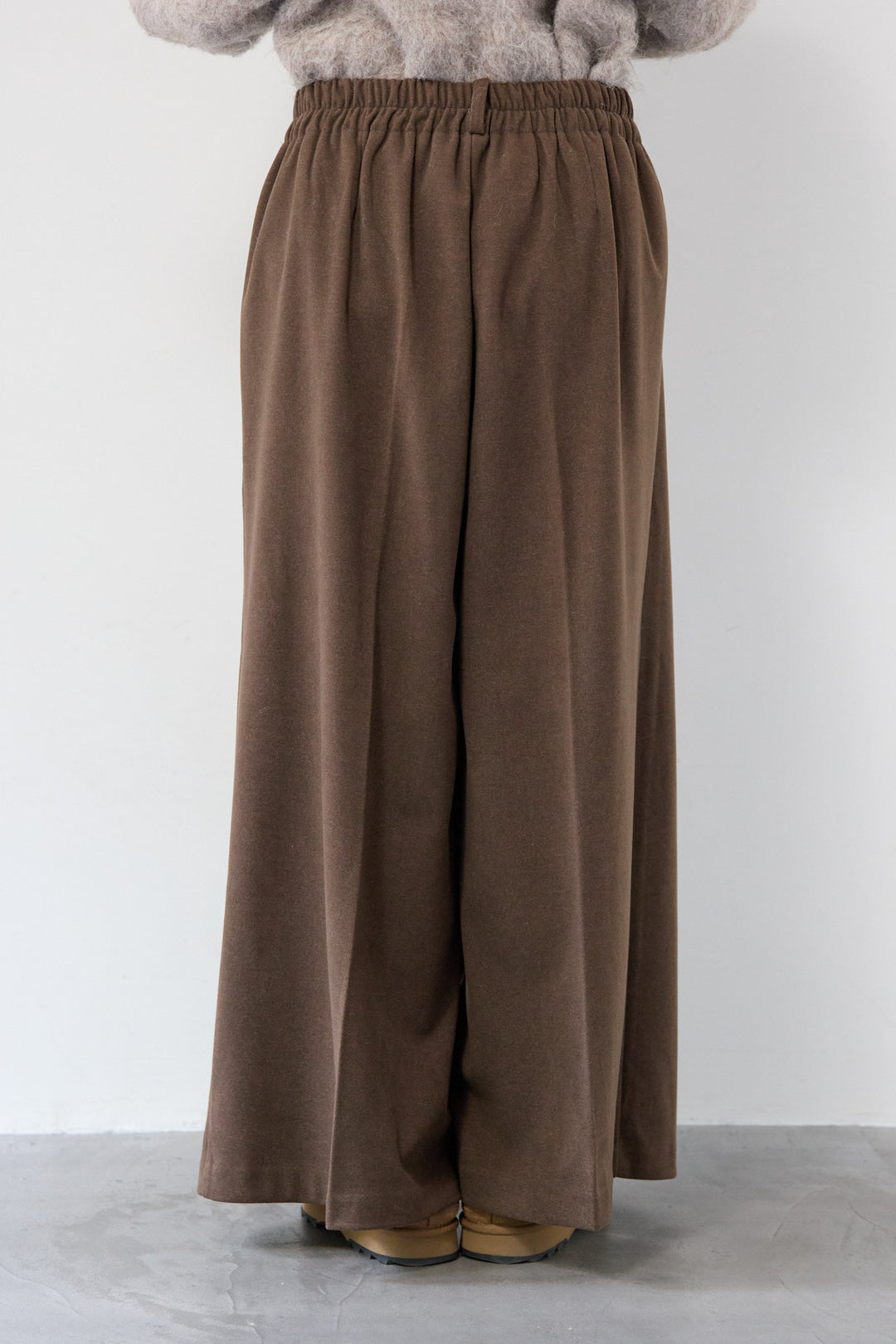 メルトンタックワイドパンツ