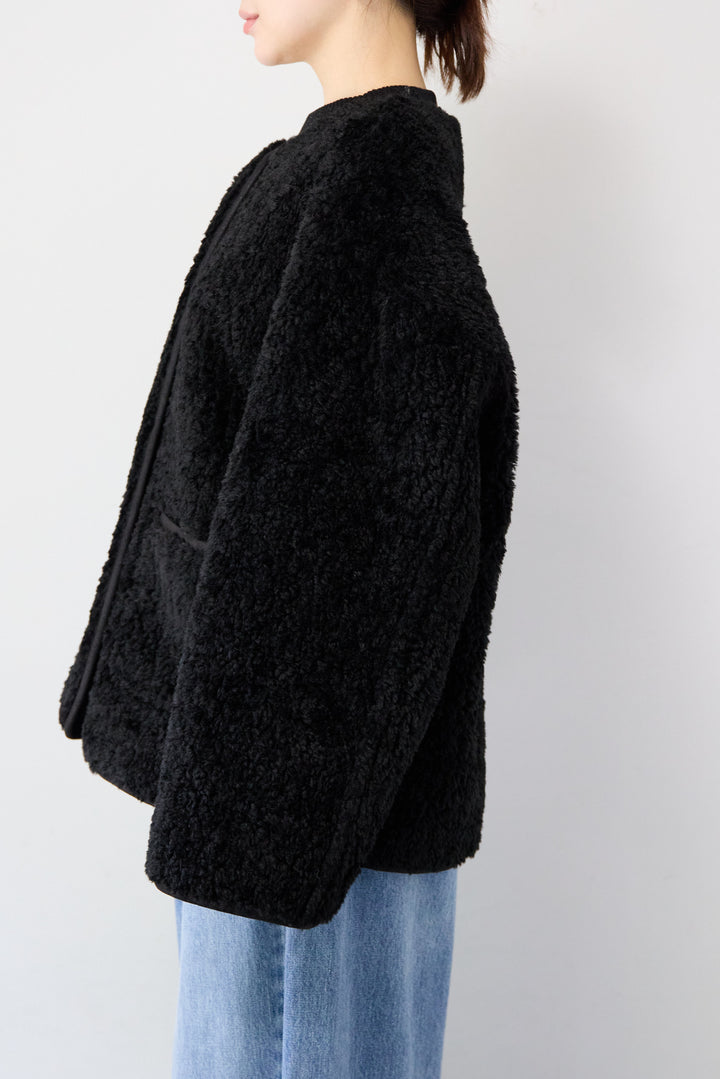 リバーシブルボアコート