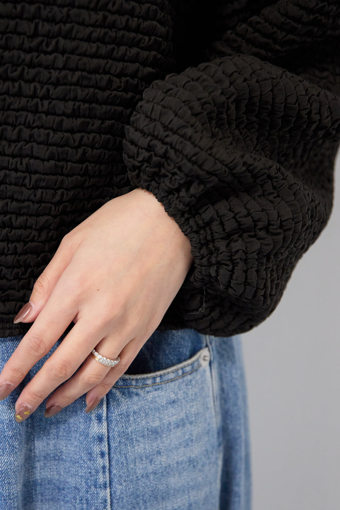 シャーリングブラウス