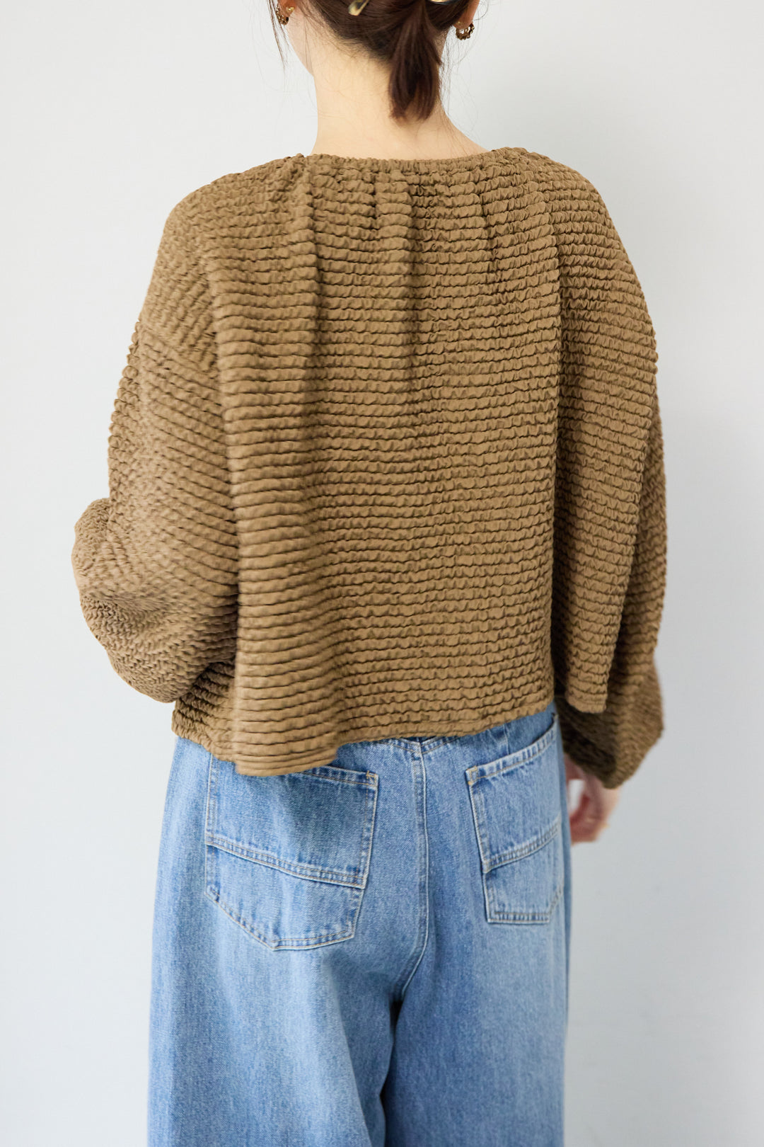 シャーリングブラウス