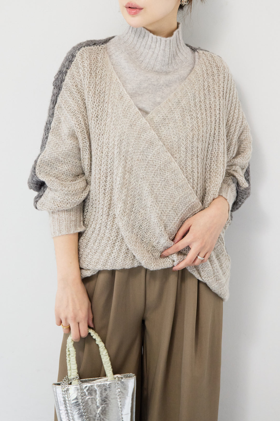 モヘヤラメカシュクールバイカラーニット