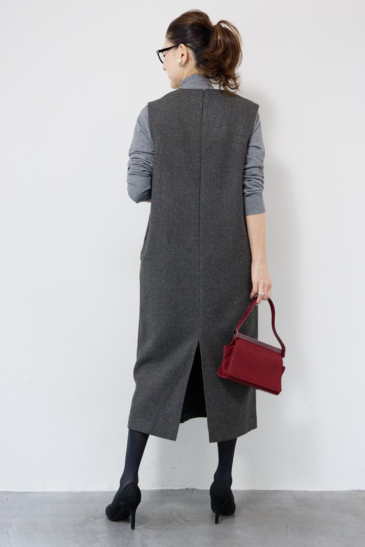 クラシカルジャンパースカート