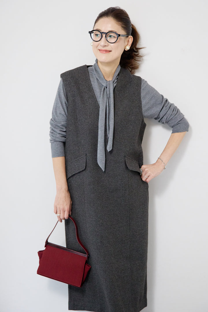 クラシカルジャンパースカート