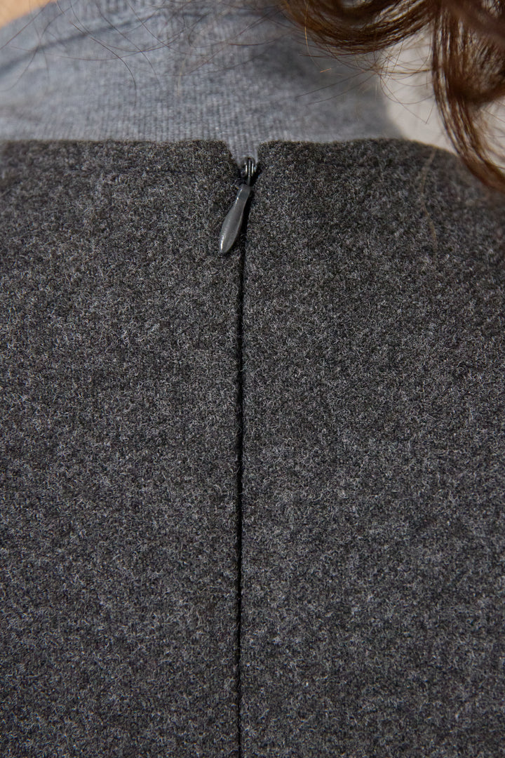 クラシカルジャンパースカート