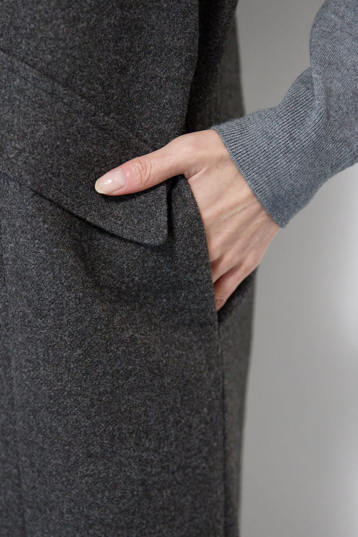 クラシカルジャンパースカート