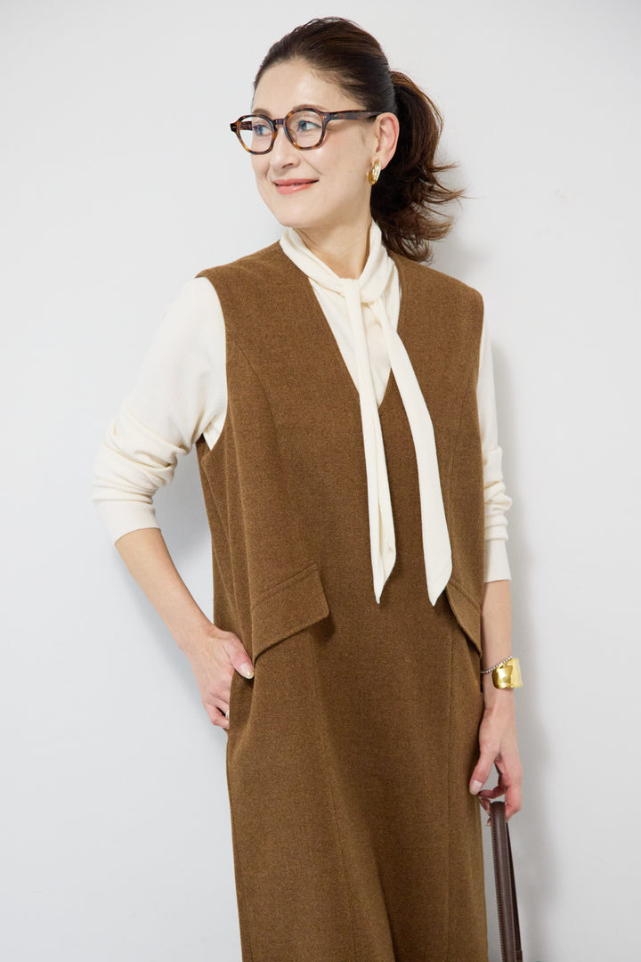 クラシカルジャンパースカート