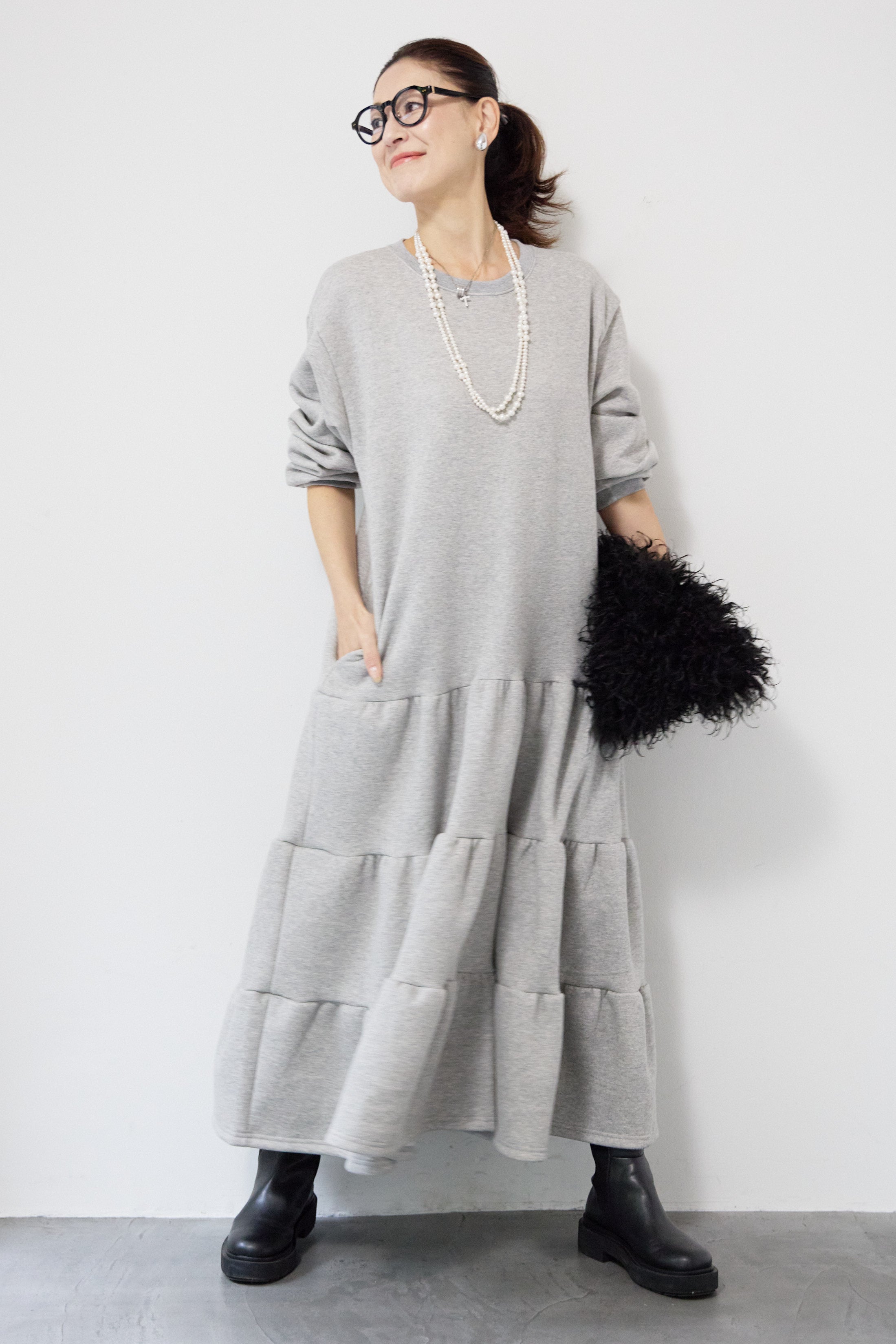 （新品未使用品）PLUS OTO.HA 裏起毛ティアードスウェットワンピース 裏起毛ティアードスウェットワンピース – plusotoha