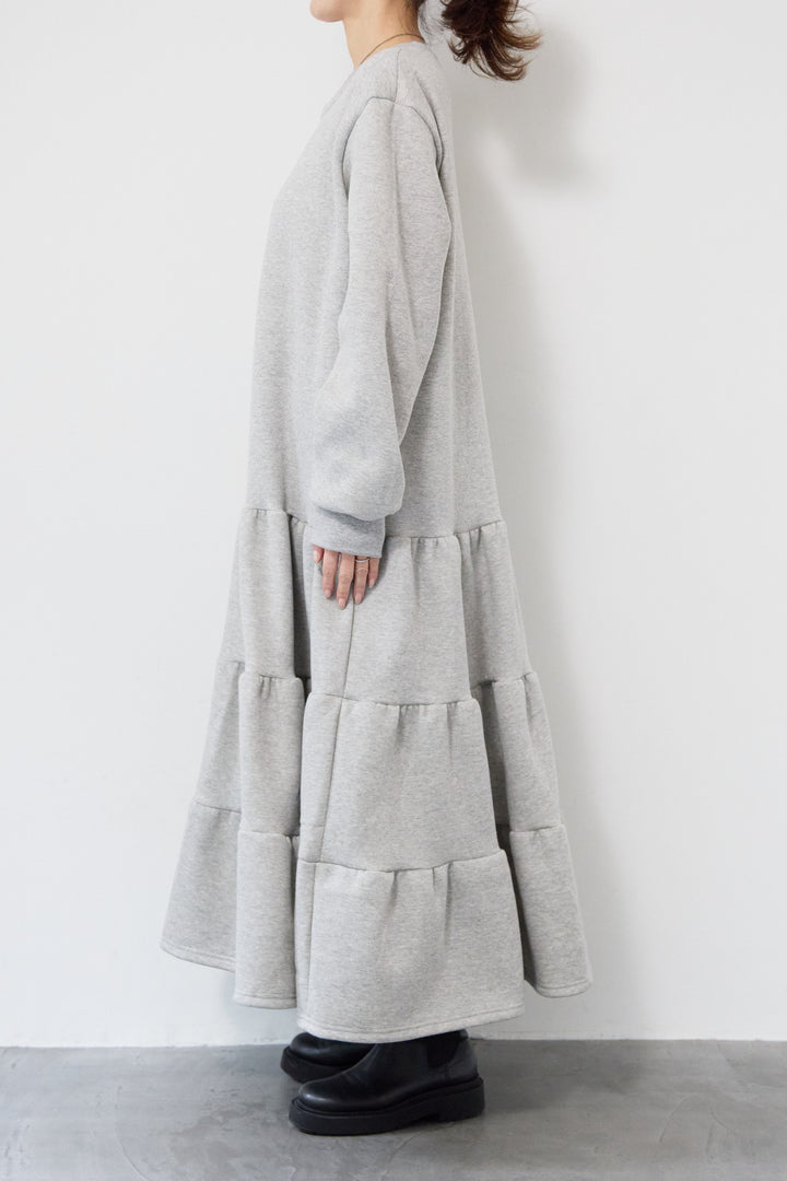 裏起毛ティアードスウェットワンピース