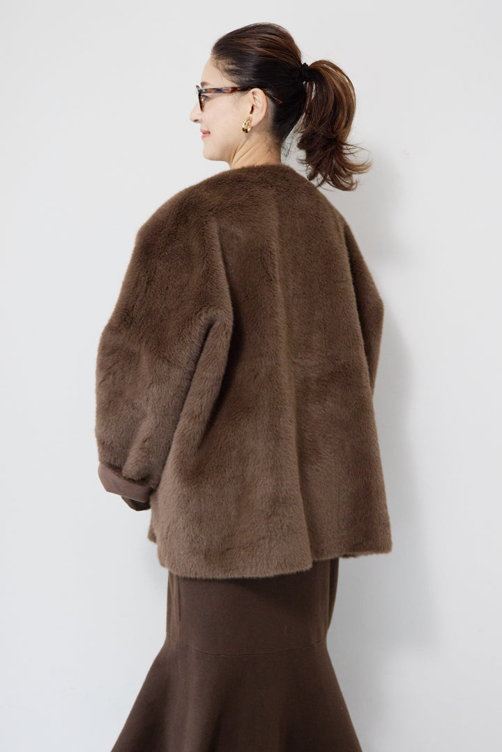 フェイクファーVネックコート