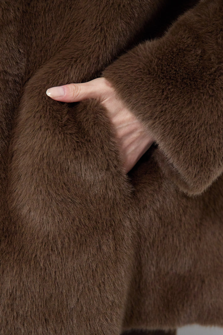 フェイクファーVネックコート