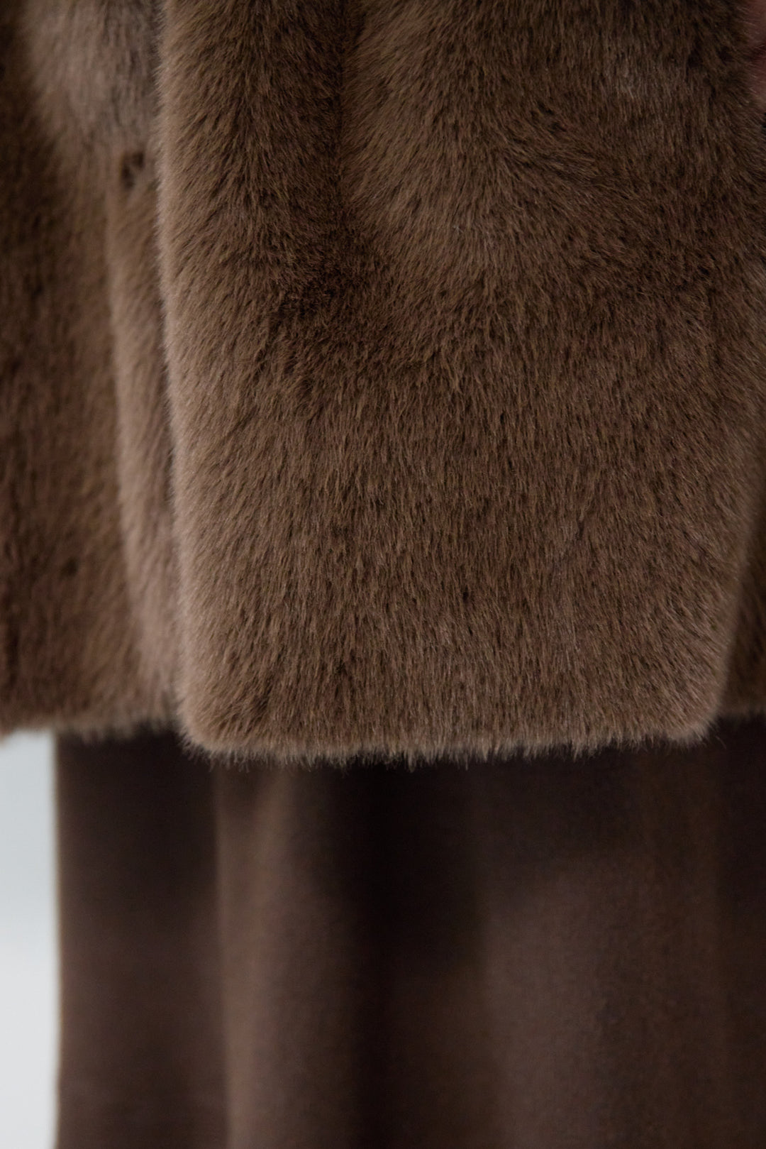 フェイクファーVネックコート