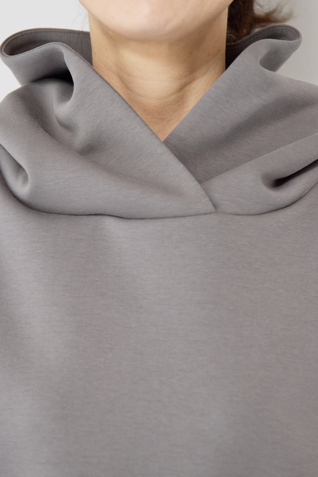 ワイドクロップドパーカー