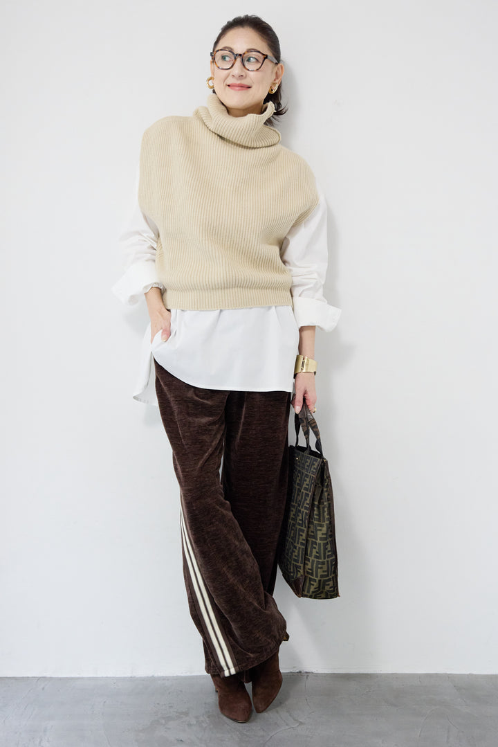 リブタートルショートベスト