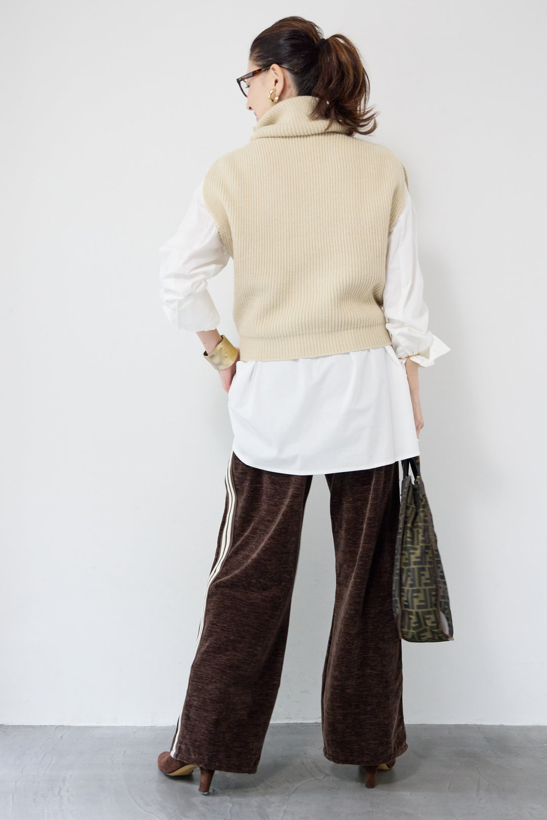 ベロアタッチ サイドラインパンツ