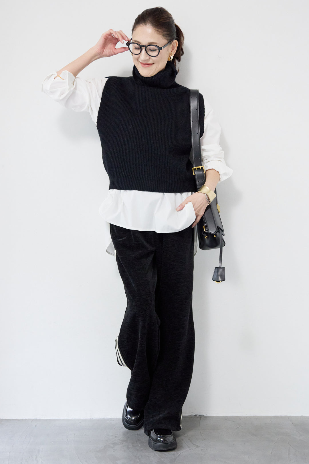 ベロアタッチ サイドラインパンツ