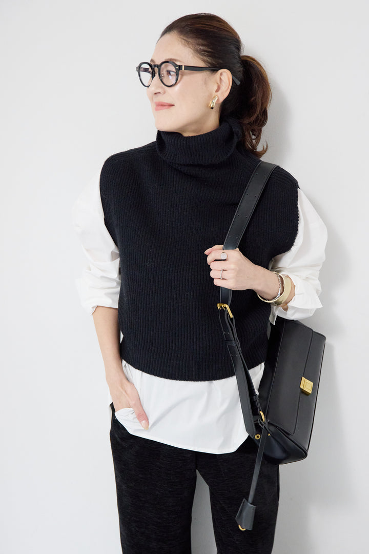 リブタートルショートベスト