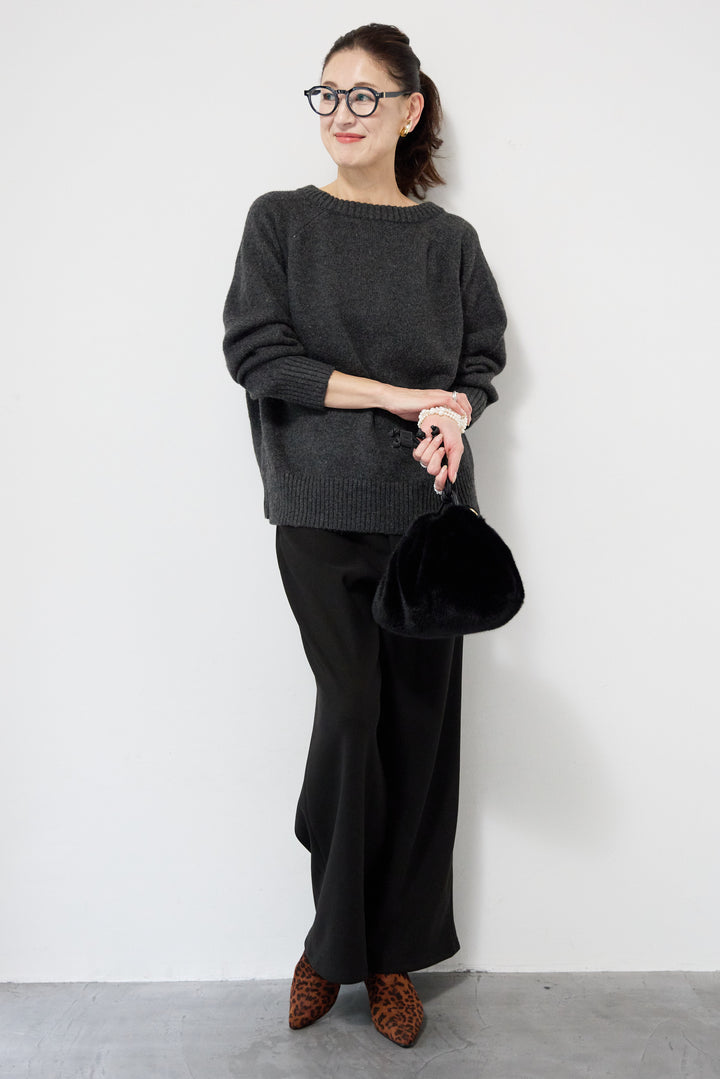 バックシャンリボンデザインニット