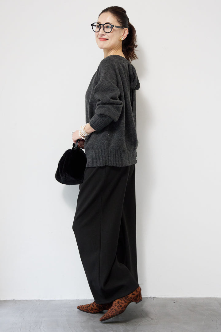 バックシャンリボンデザインニット