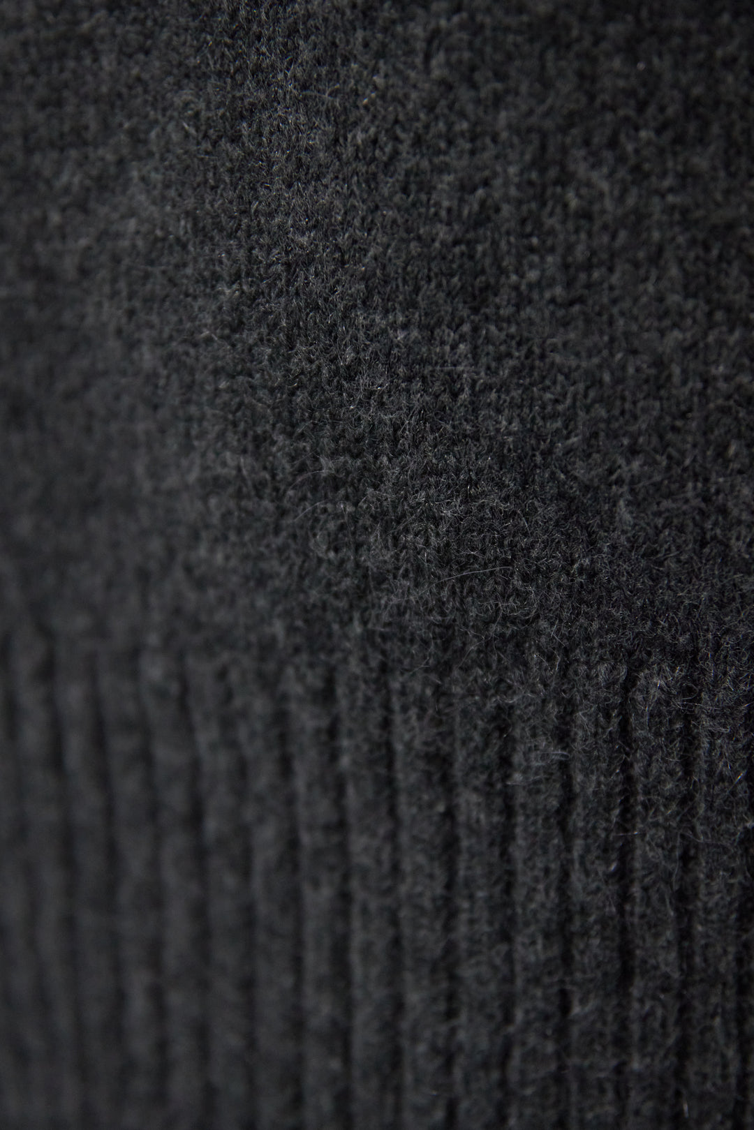 バックシャンリボンデザインニット