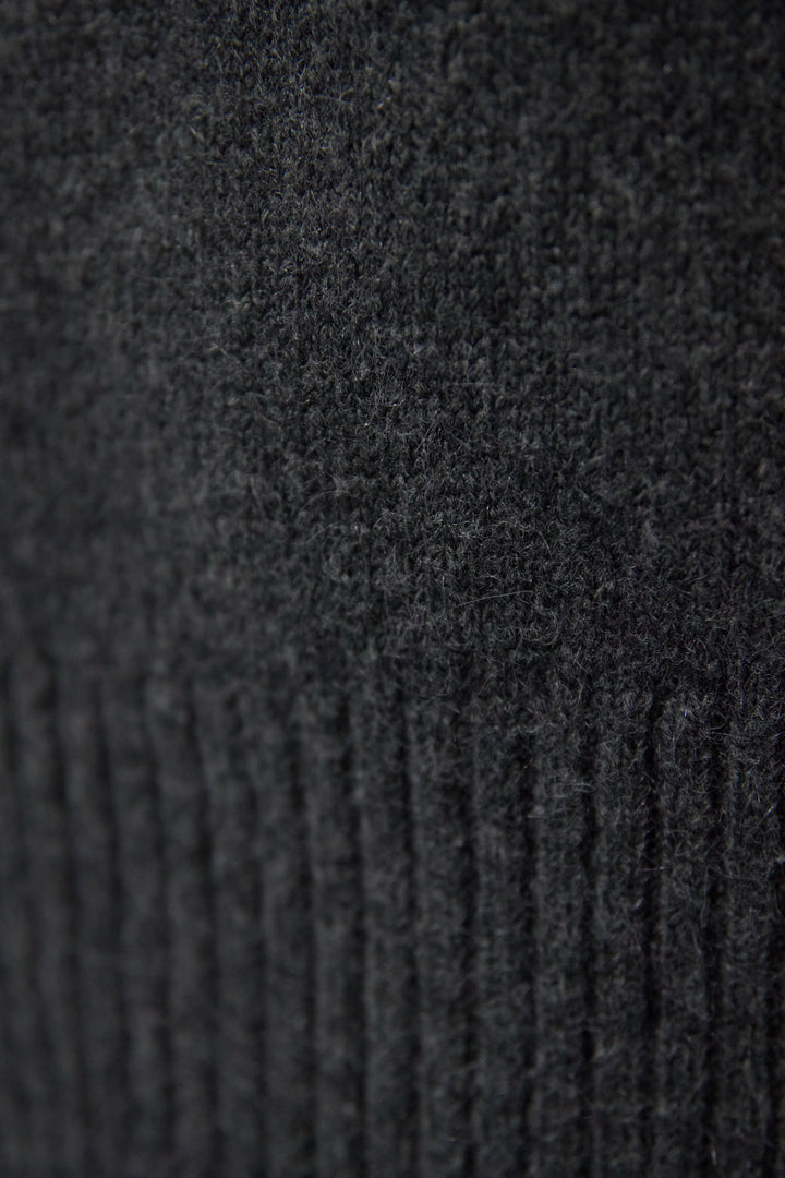 バックシャンリボンデザインニット