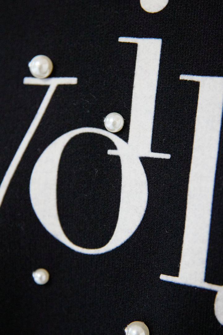 パール+ロゴニットトップス