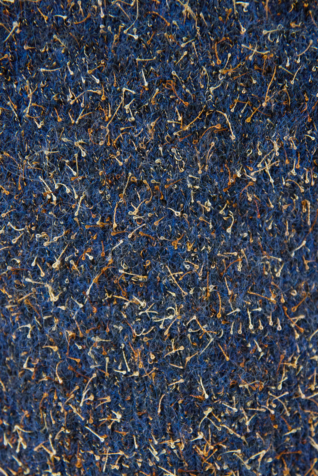 ひげネップヤーンニットプルオーバー