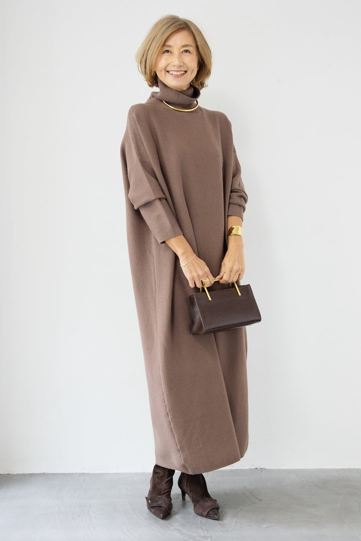 ソフトタッチタートルニットワンピース