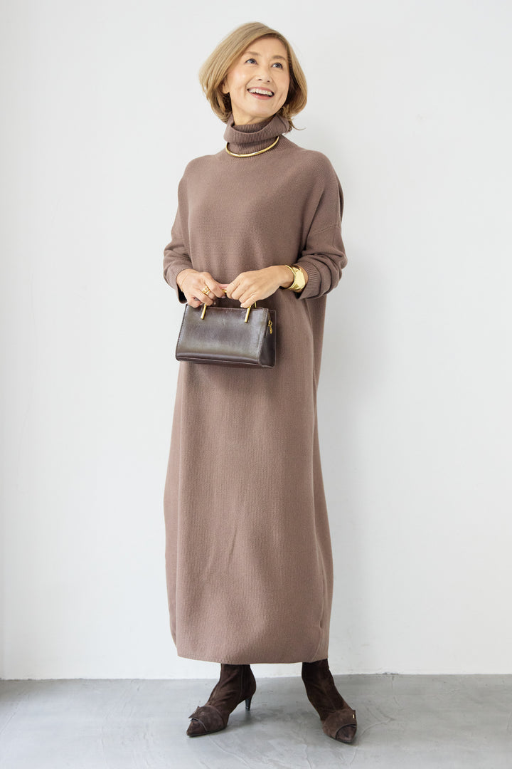 ソフトタッチタートルニットワンピース