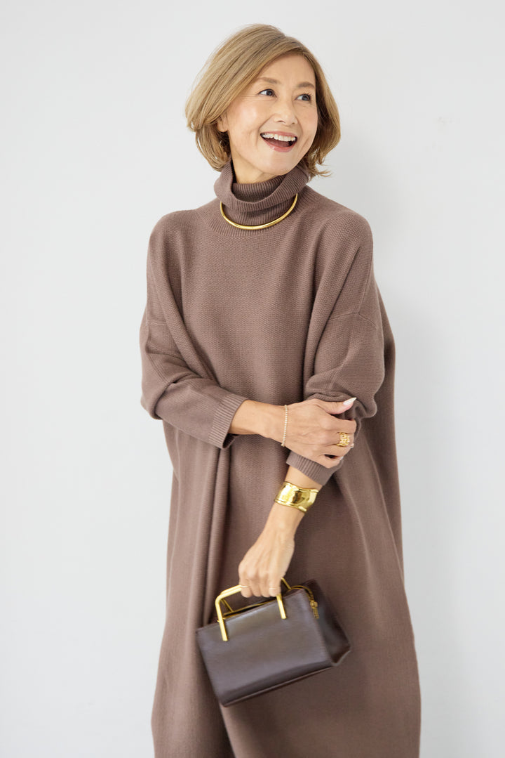 ソフトタッチタートルニットワンピース