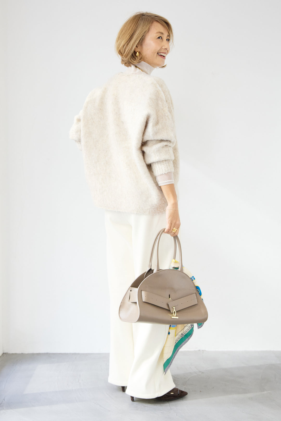 [SET]ヘアリーブークレVネックニット+裏起毛イージーワイドパンツ(2set)