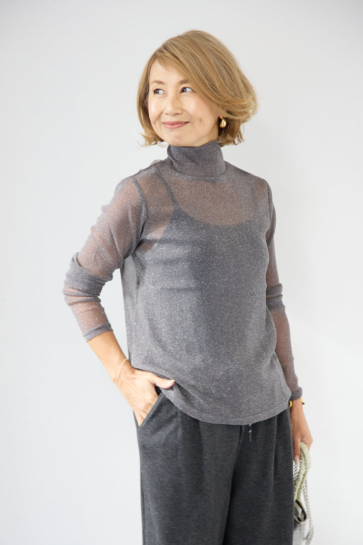 ラメシアー ハイネックトップス