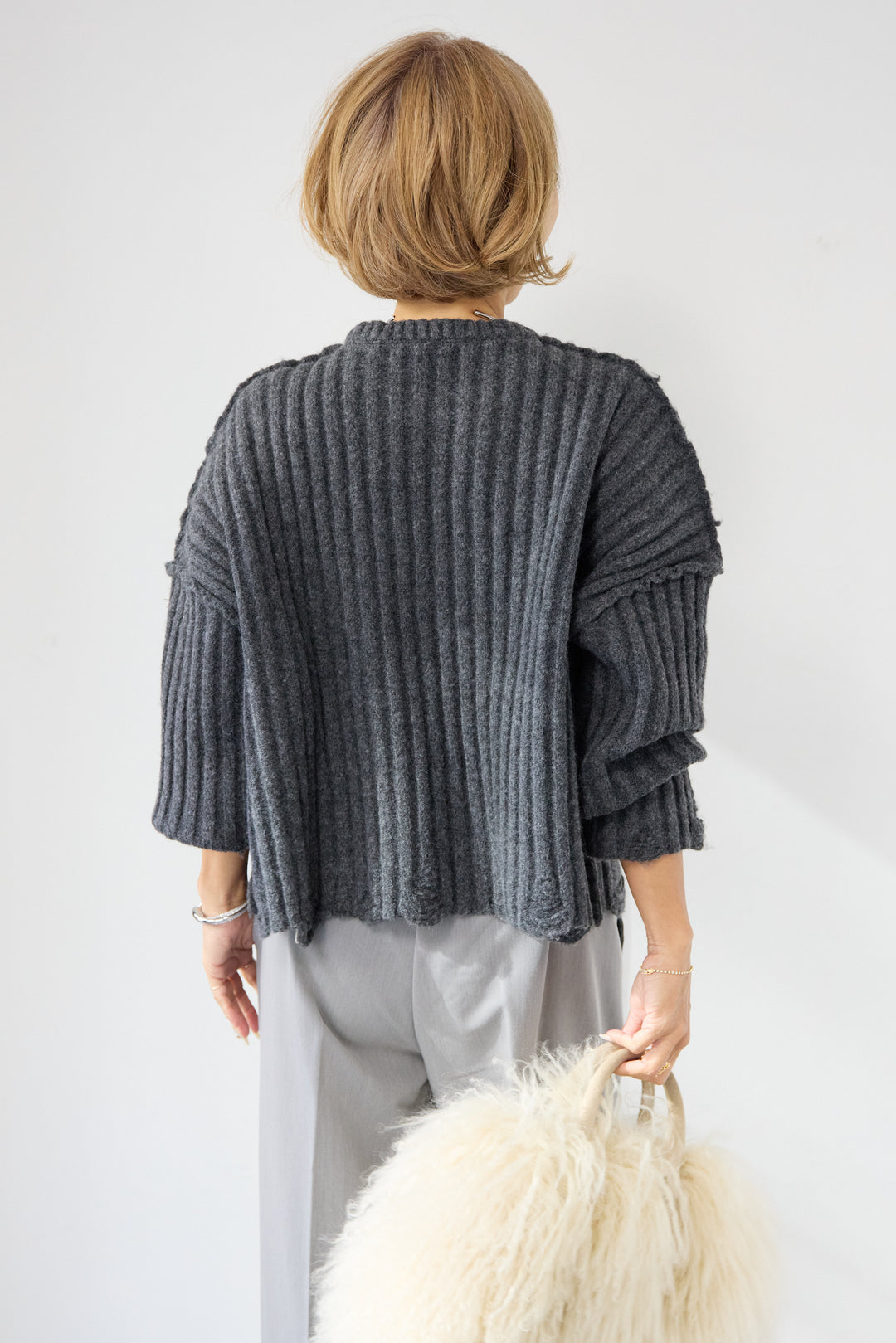 ダメージデザインニット