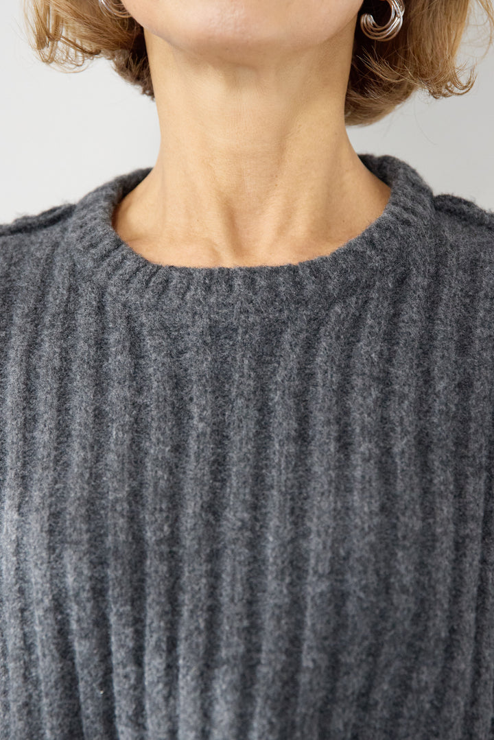 ダメージデザインニット