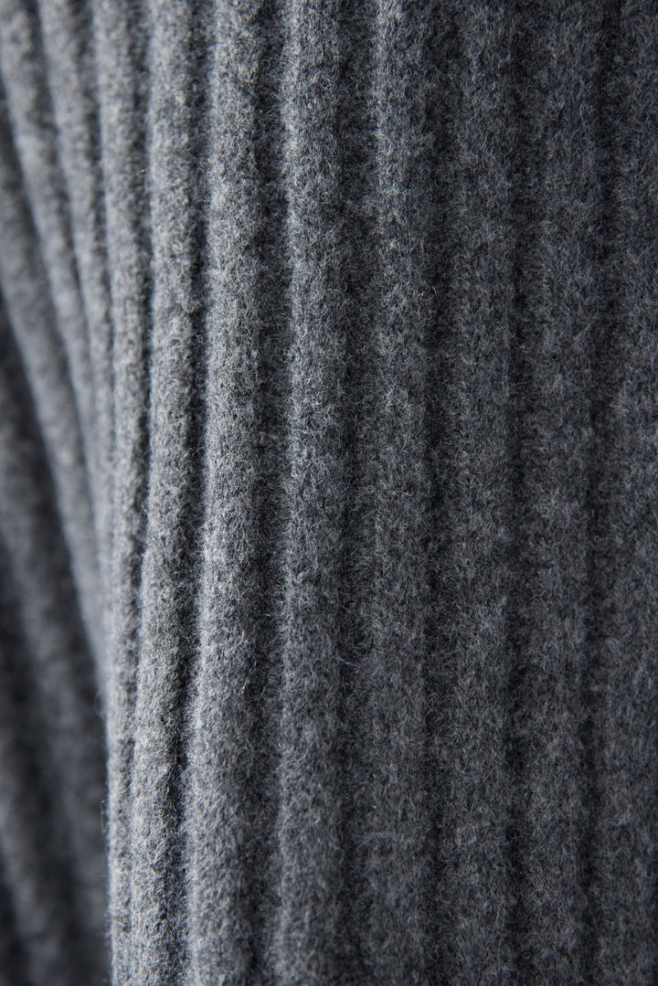 ダメージデザインニット