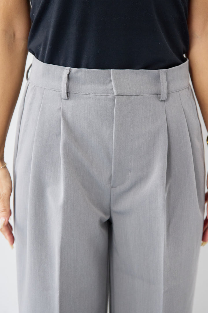 センタープレスタックパンツ