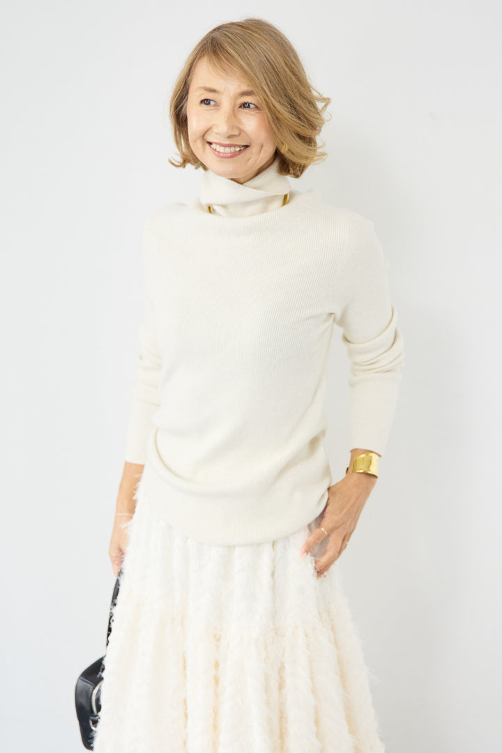 ホールガーメントタートルリブニット