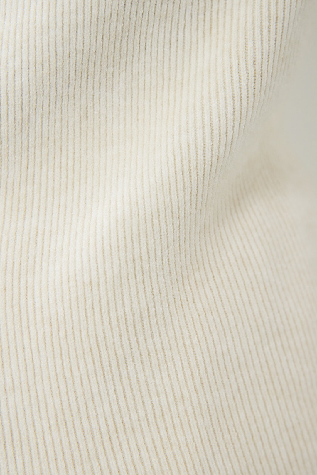 ホールガーメントタートルリブニット