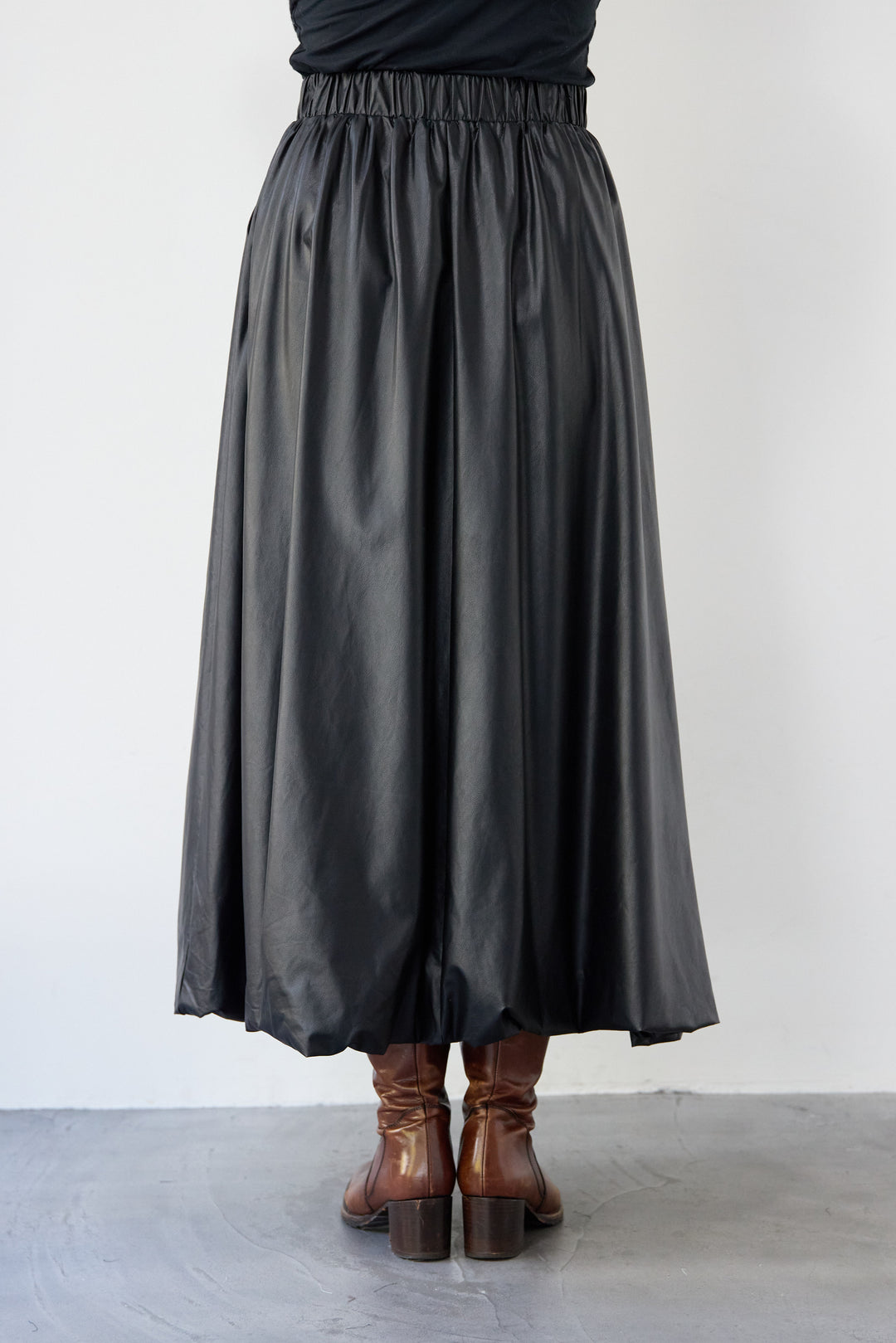 バルーンエコレザースカート