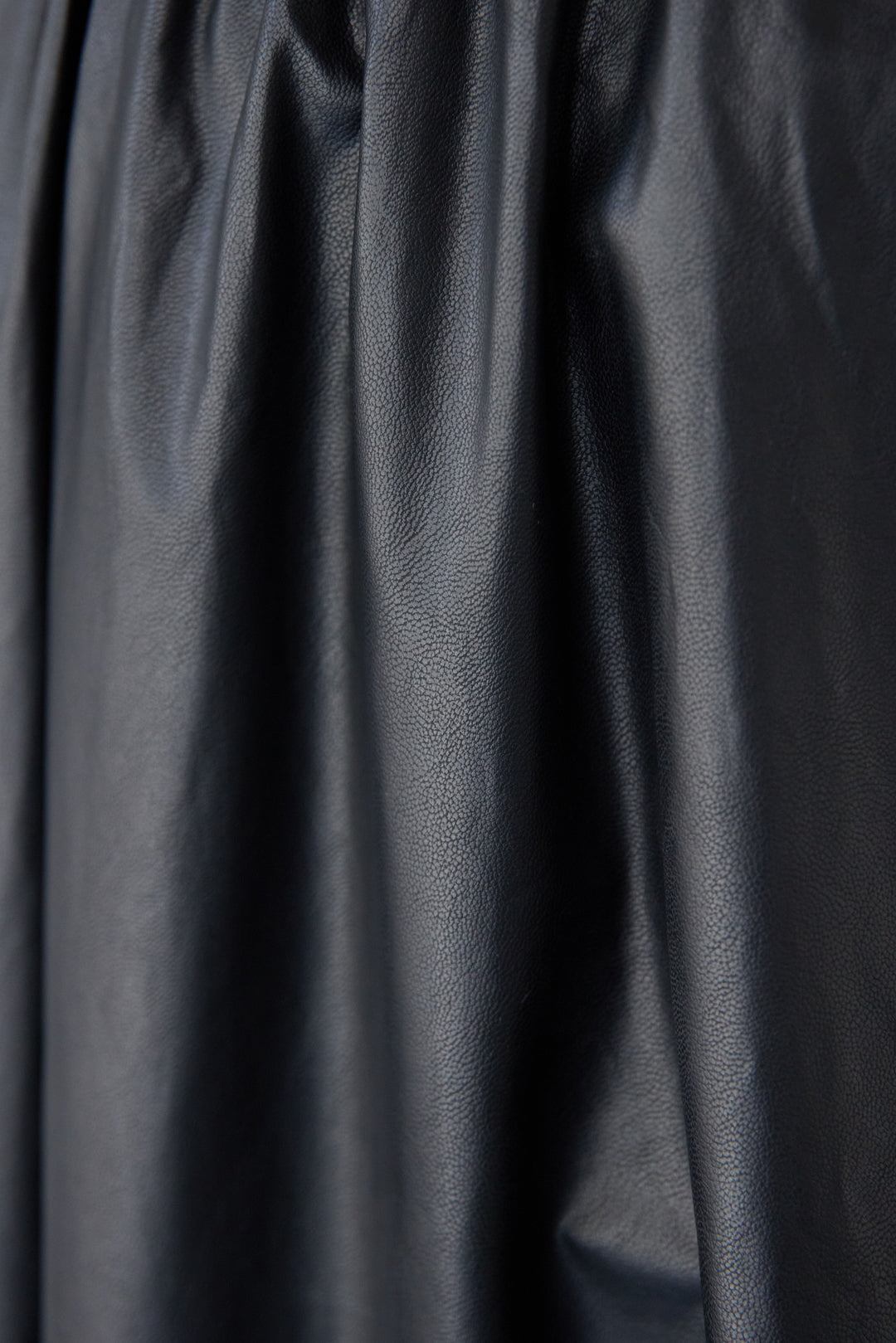 バルーンエコレザースカート