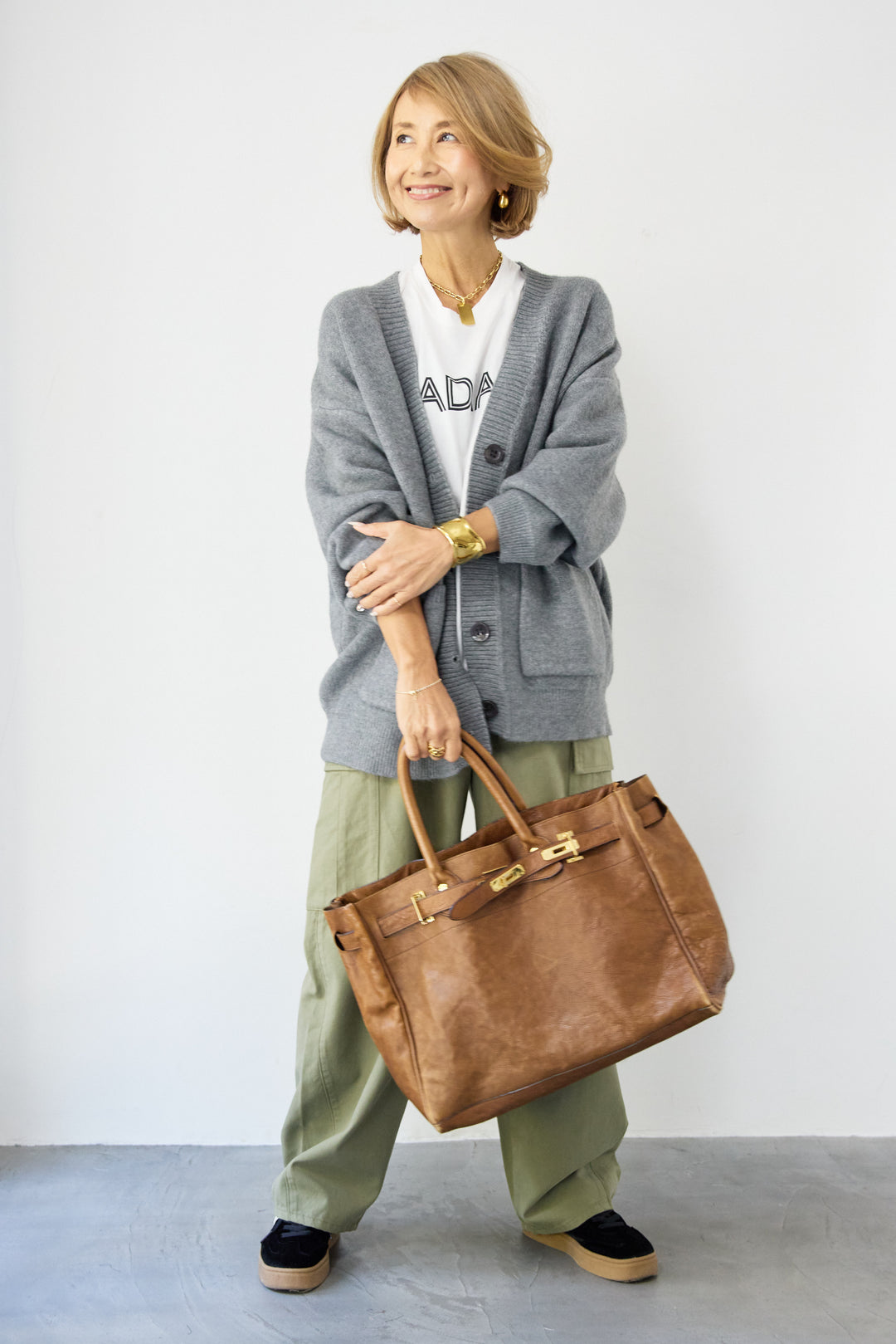 Vネックワイドカーディガン