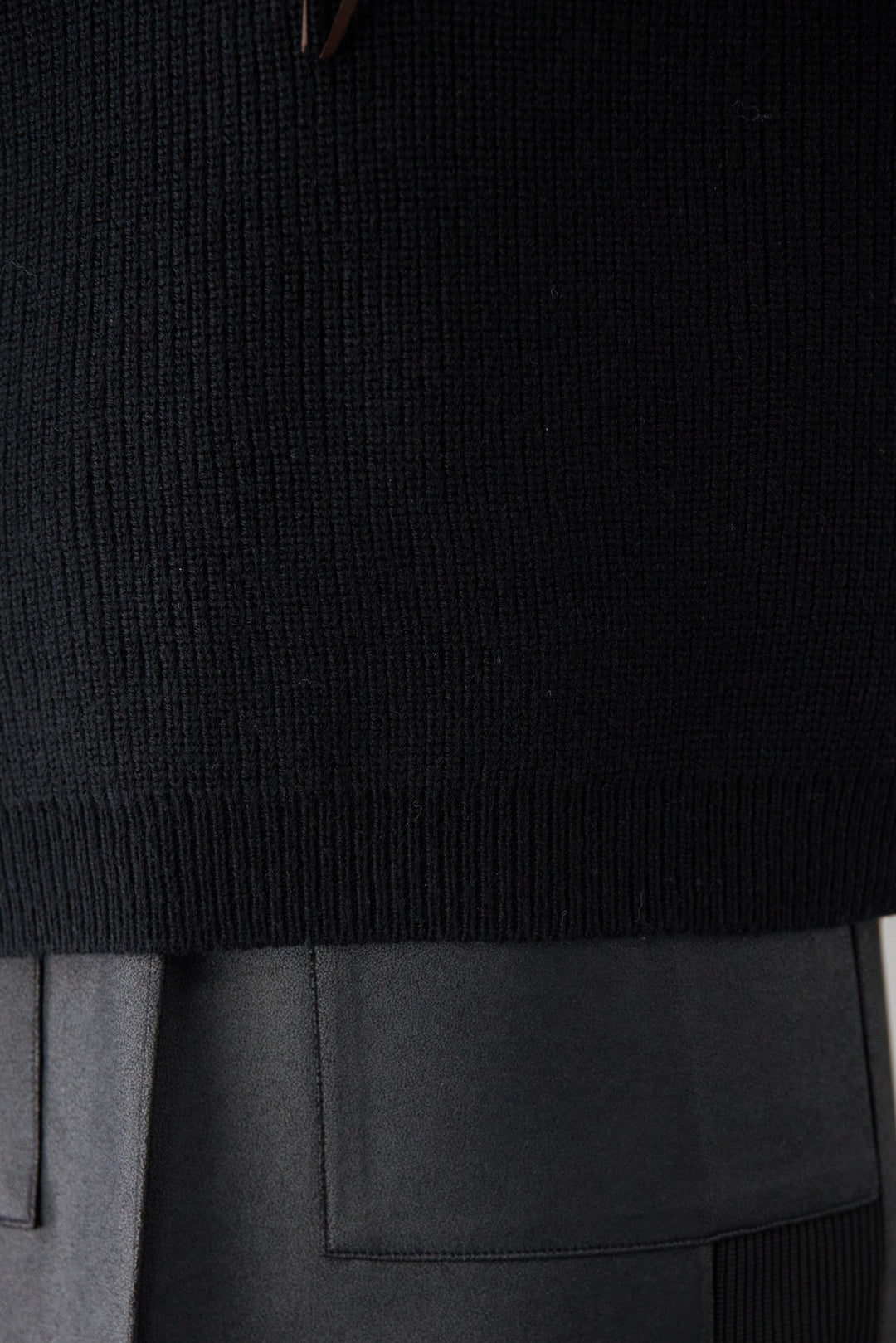 ナイロンツイルニットプルオーバー