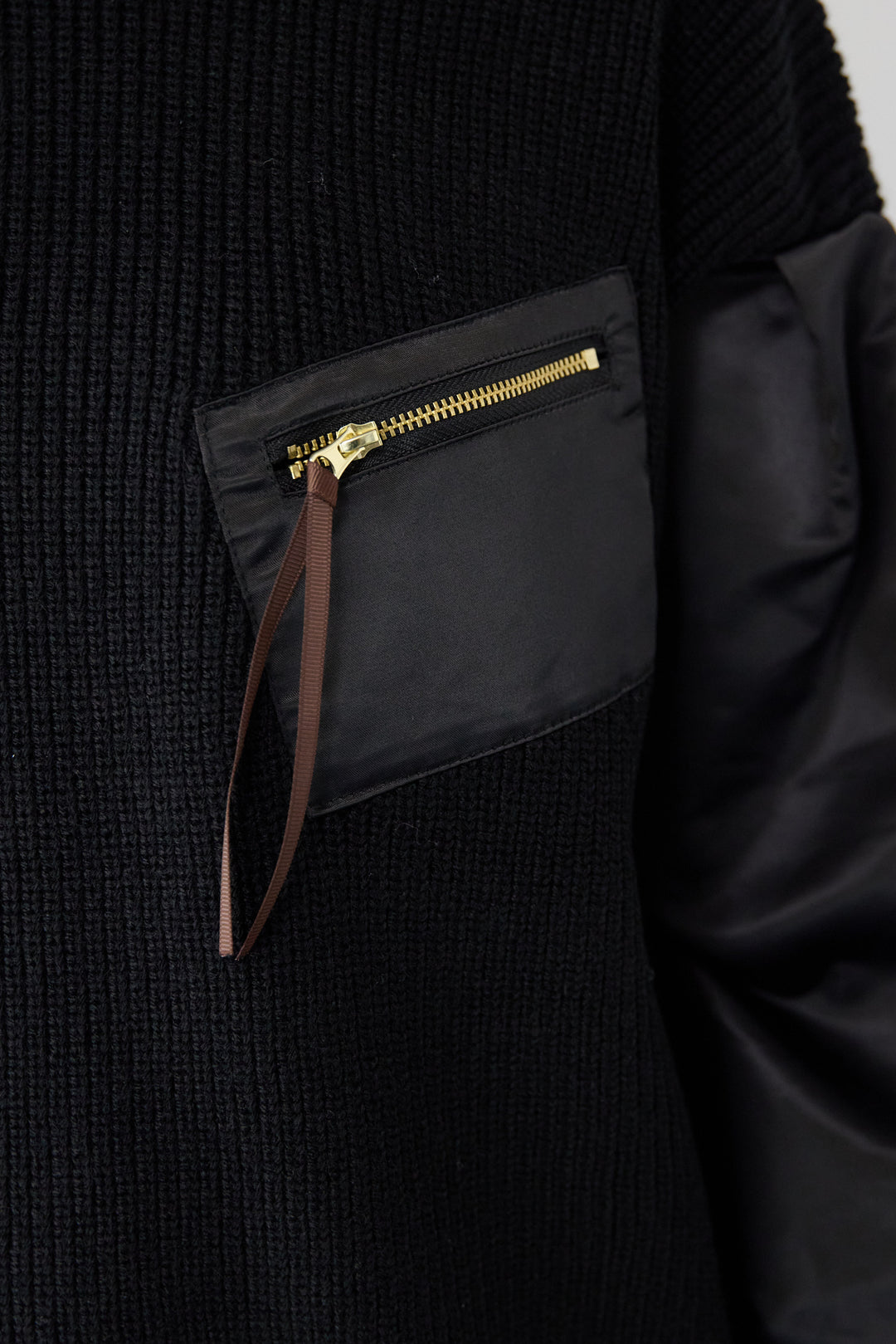 ナイロンツイルニットプルオーバー