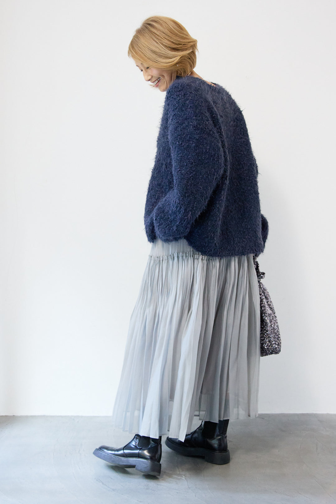 クルーネックシャギーカーディガン