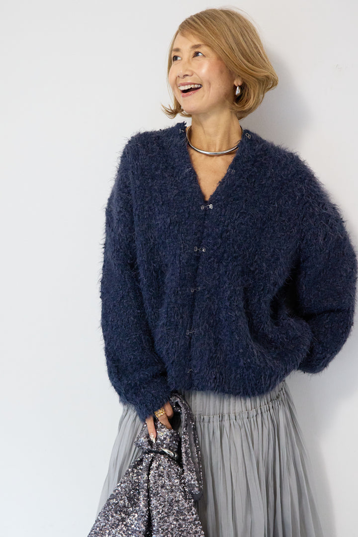 クルーネックシャギーカーディガン