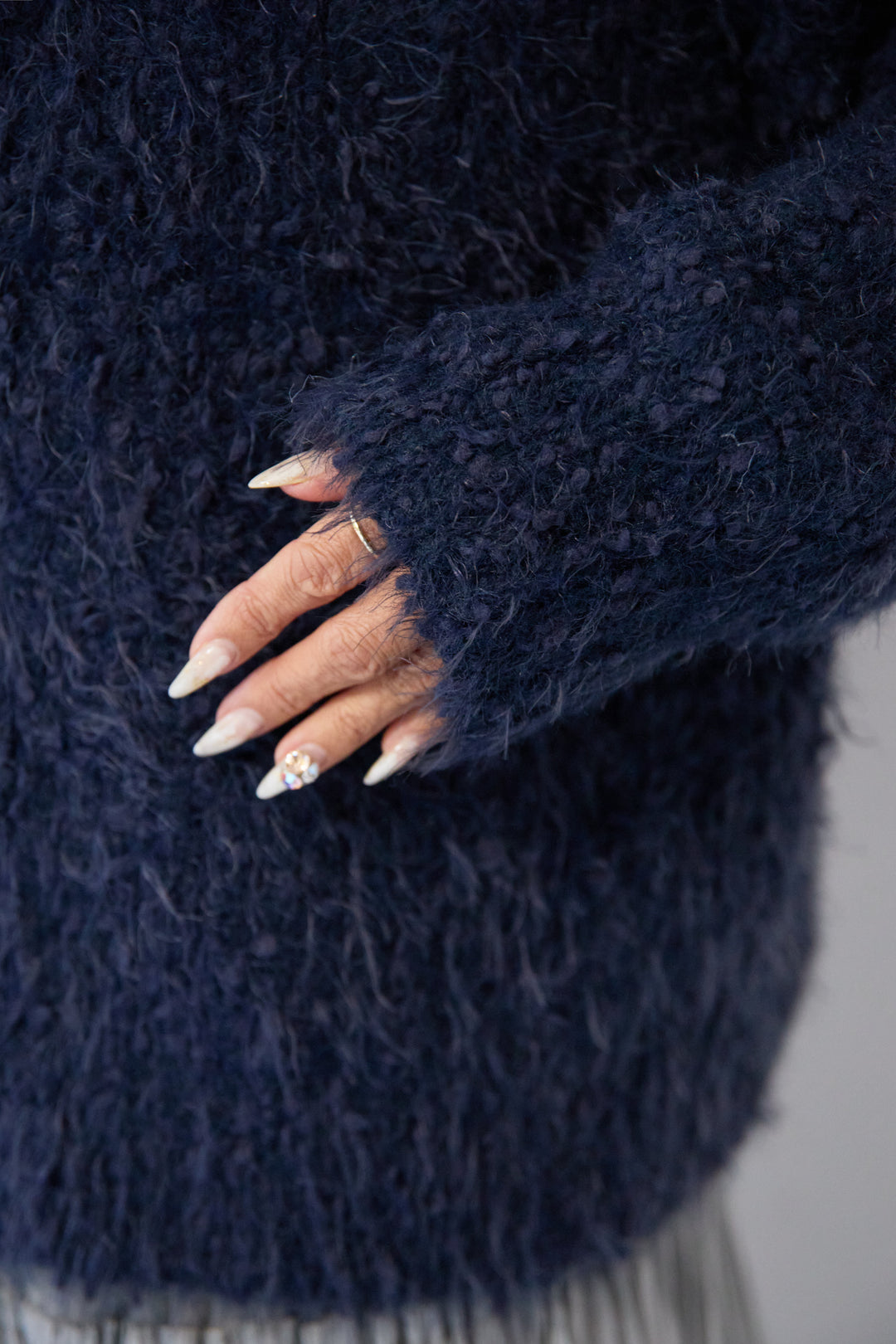 クルーネックシャギーカーディガン