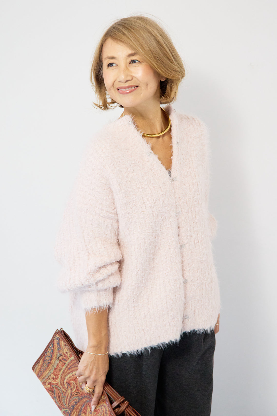 クルーネックシャギーカーディガン