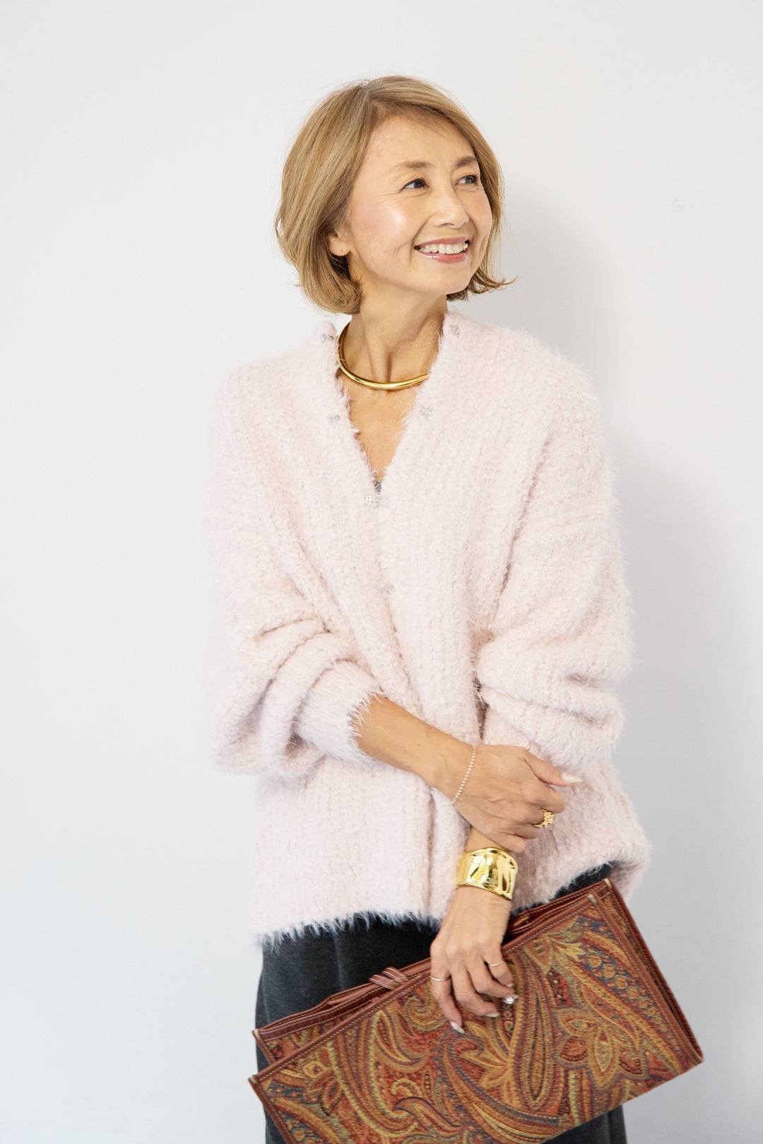 クルーネックシャギーカーディガン